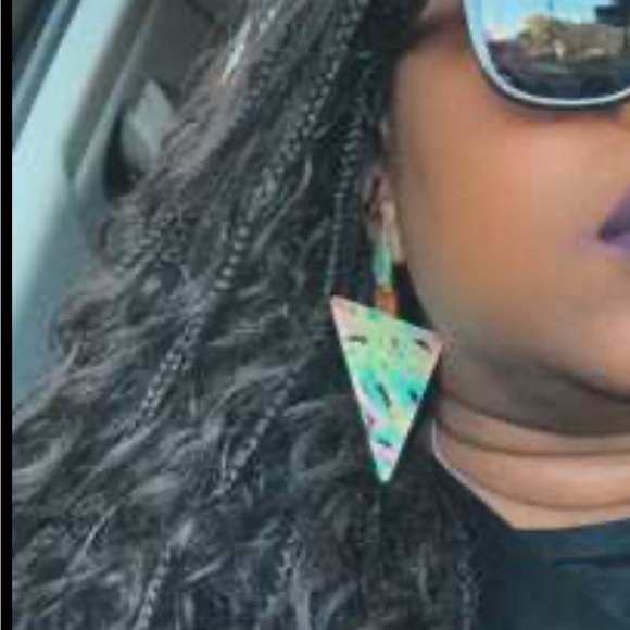 2/$30🌵 Bright Acrylic Triangle Gold Earrings Multicolor Swirl Large Boho NEW - Picture 6 of 12